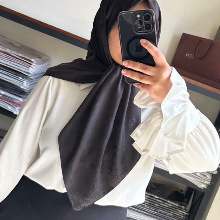 روسری_ابریشم یونیک